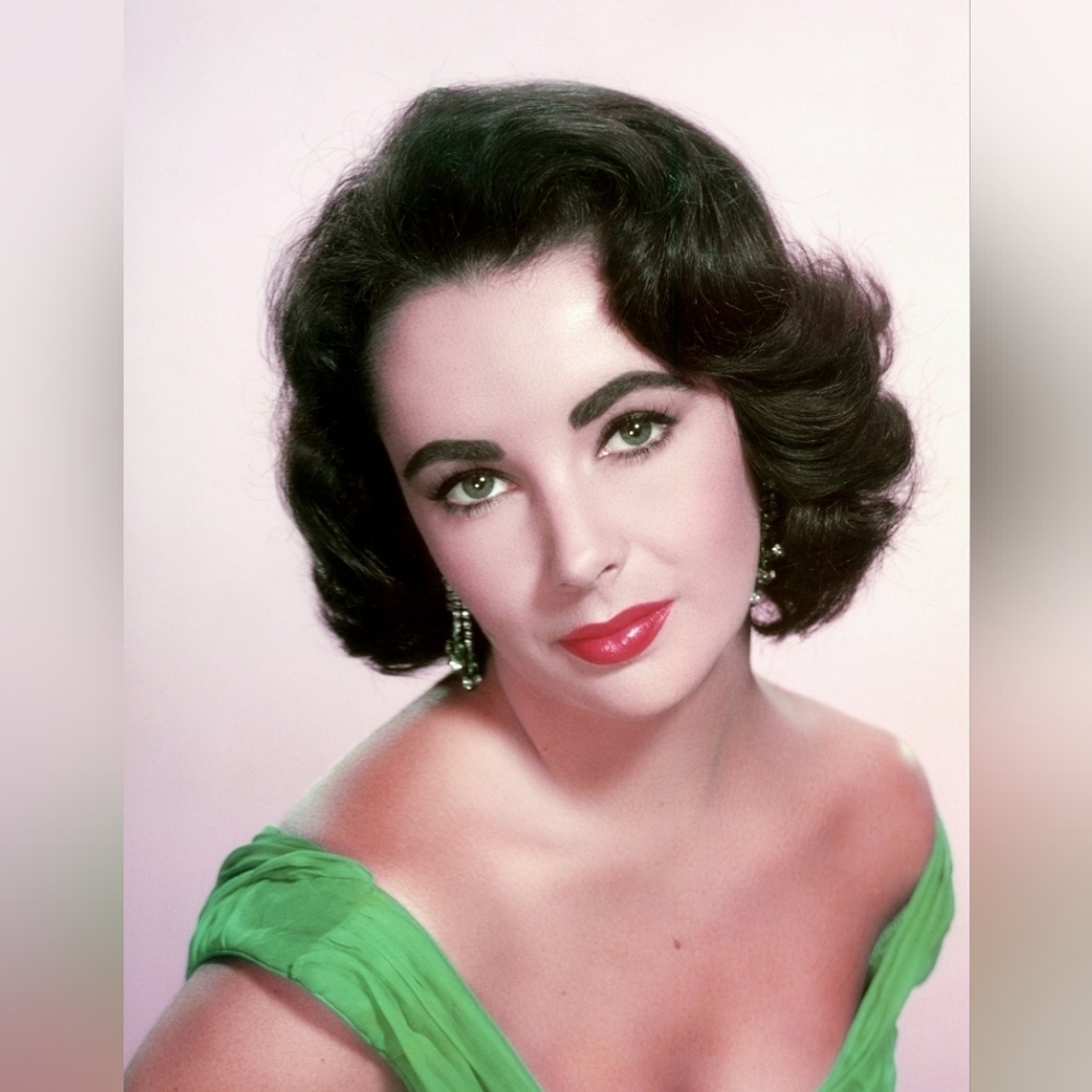 🌟 🎭 💍💄A Tribute to Beautiful Women of the Past! ✨️♥️🌹👠💎📿 - Picture 3 of 16
